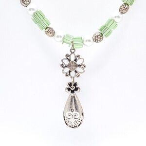 Green Glass Bead Necklace Pearl Teardrop‎ Silver Floral 20in